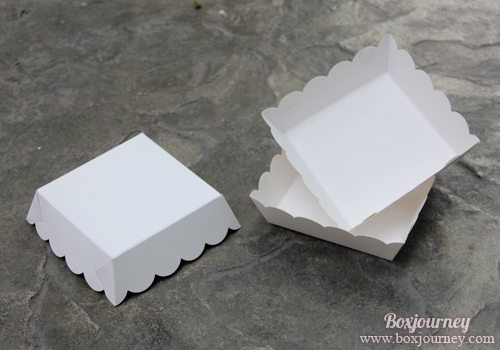 BB ถาดรองขนมปัง 6นิ้วขาว 9x9x3cm (100ชิ้น/แพ็ค)